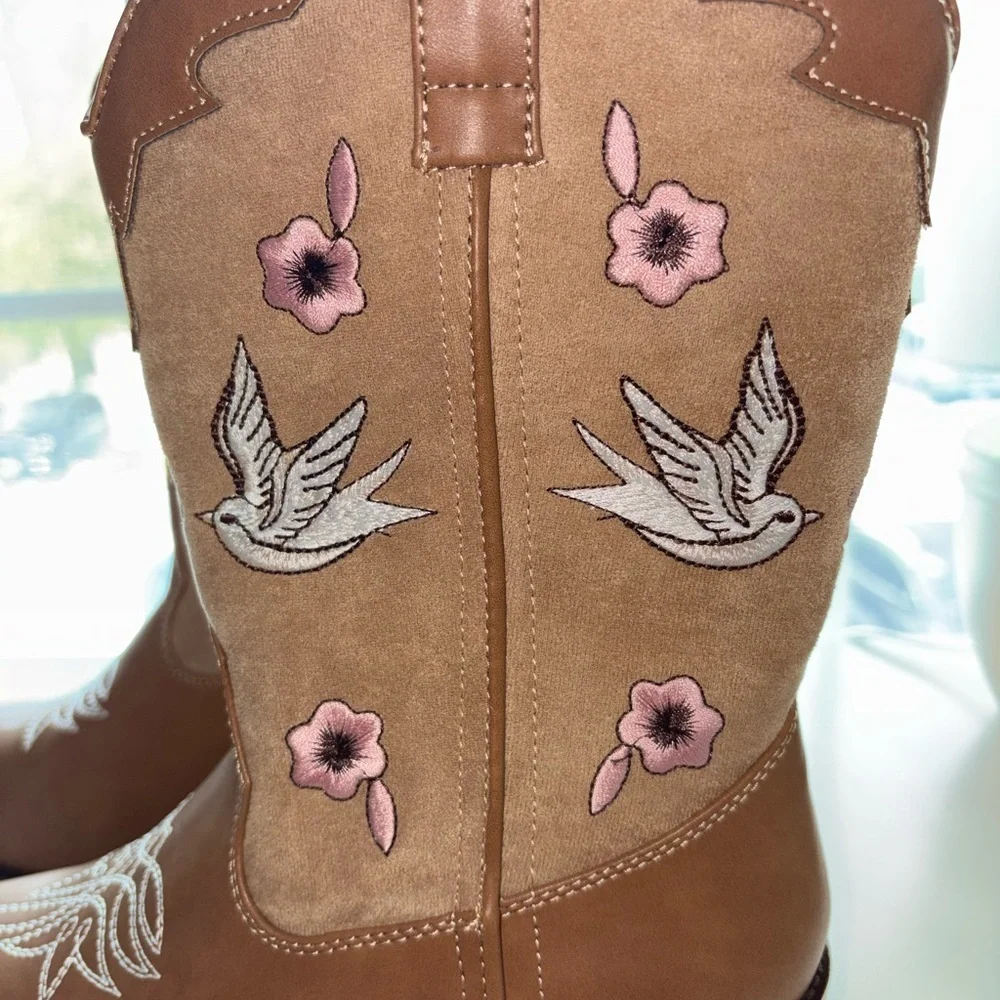 Steve Madden Nectar Embroidered Western Boots Girls Big Kid Size 5  NEW